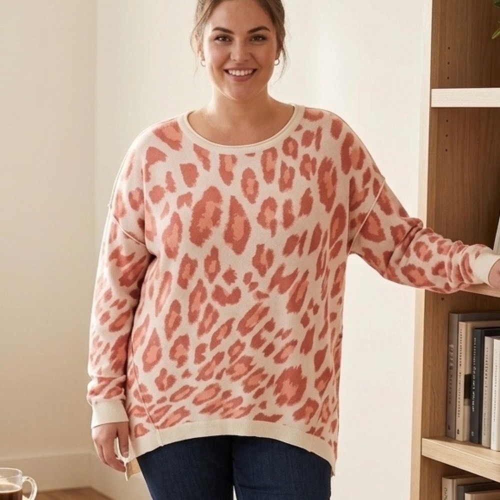 Wonderly Womens 1X Leopard Print Knit Sweater Peach Cream Crew Neck High-Low Hem